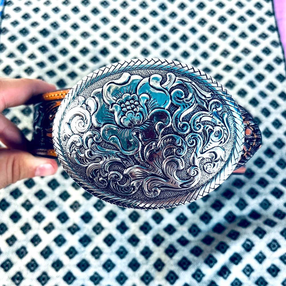 Stunning Belt